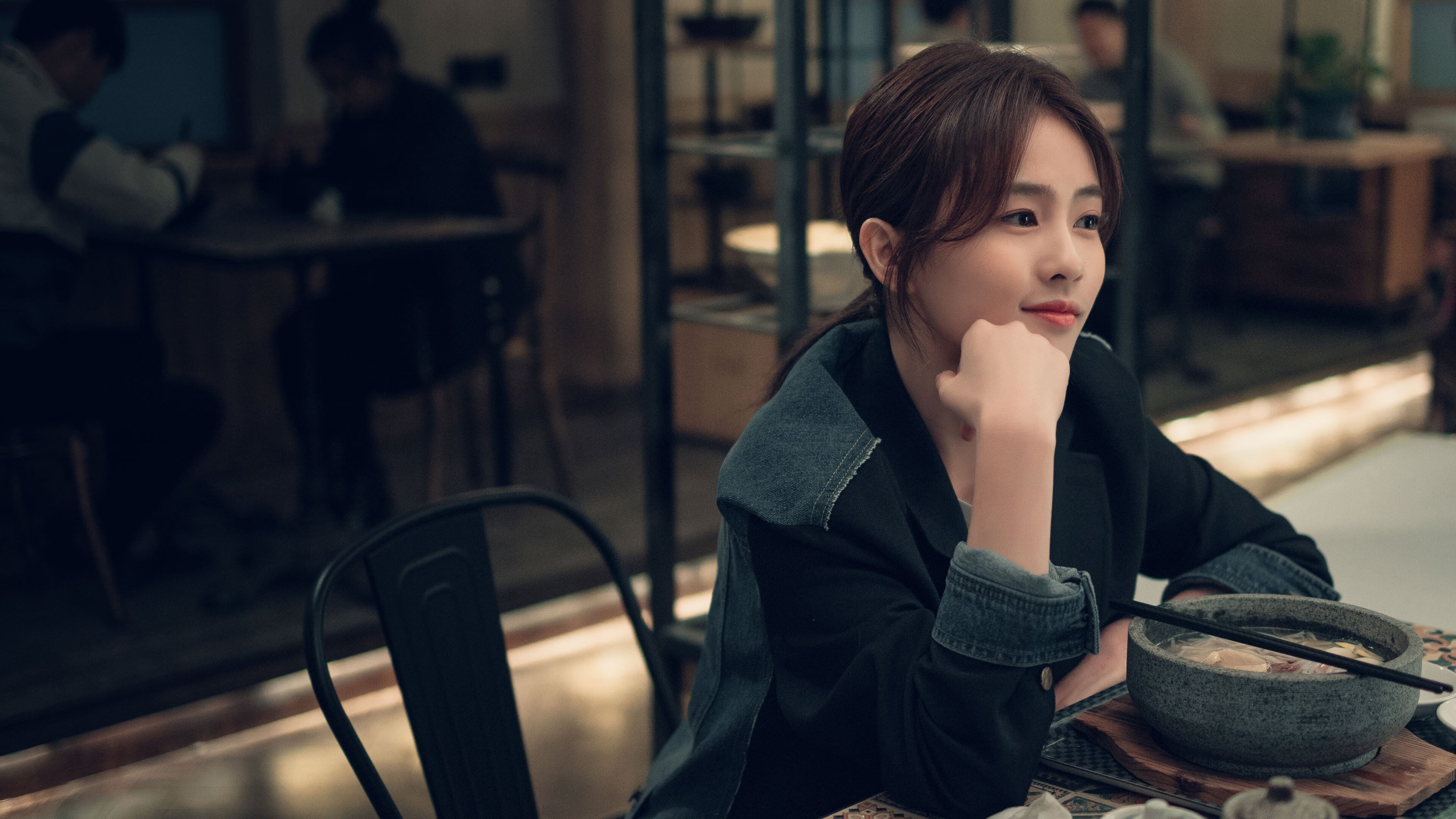 美加墨月之暗面,拉亚,今夜你是硬仗之王