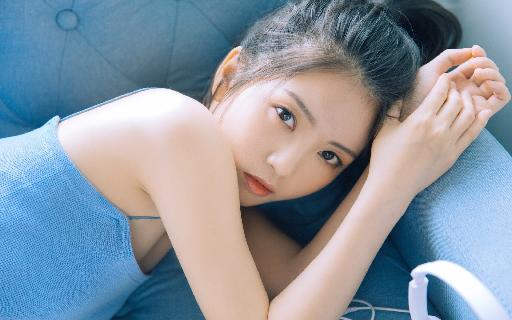 阿拉巴的冷静与尼斯的火焰，豪门与非豪门的生存密码