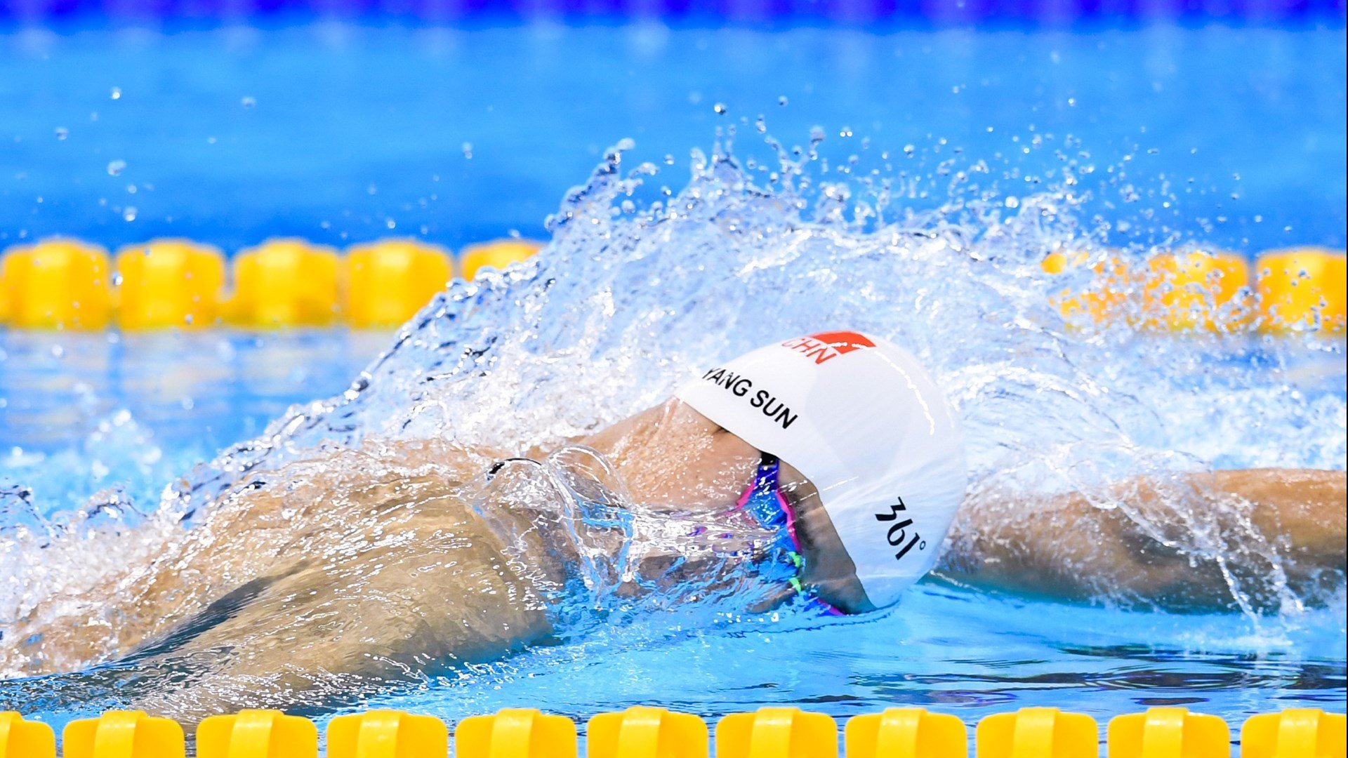 阿克统治级表现激活蓝军，切尔西以洪都拉斯节奏稳稳收获关键胜利